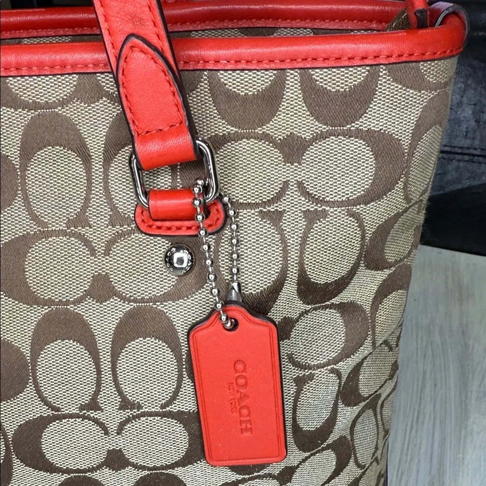Coach Brown and Red Signature Shoulder Tote Bag-EUC